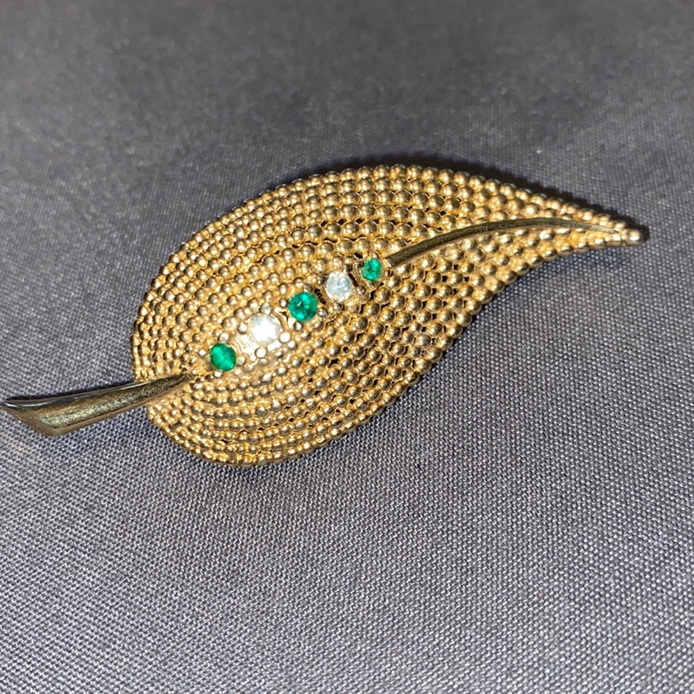 Vintage Gold Tone Boucher Leaf Brooch